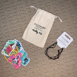 Pura Vida Bracelet Set & 13 stickers!
